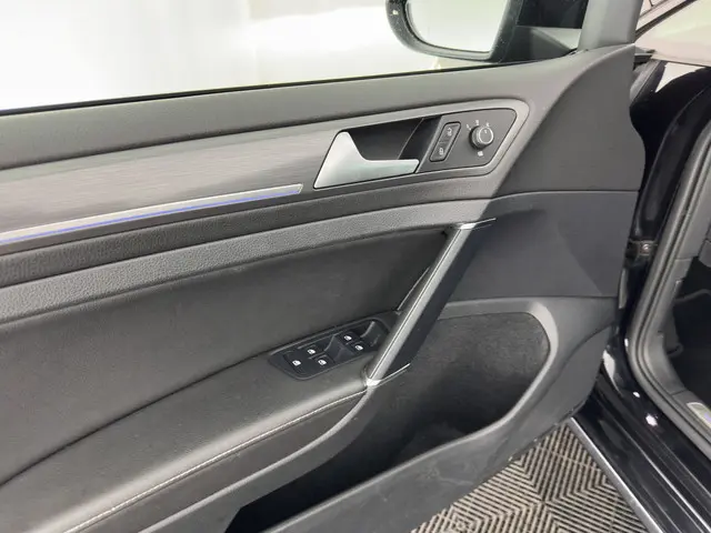 Volkswagen e-Golf E-DITION 2019 Elektrisch 21
