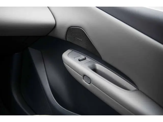 Lynk & Co 02 More 66 kWh 2025 Elektrisch 25