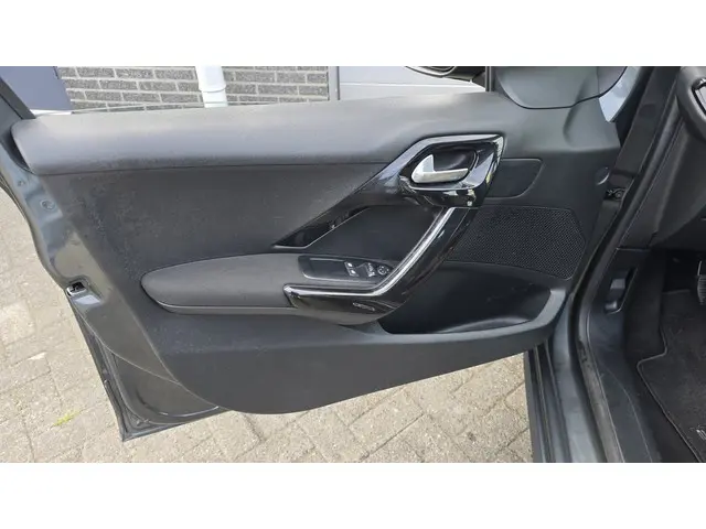 Peugeot 208 1.2 VTi Blue Lease 2012 Benzine 14