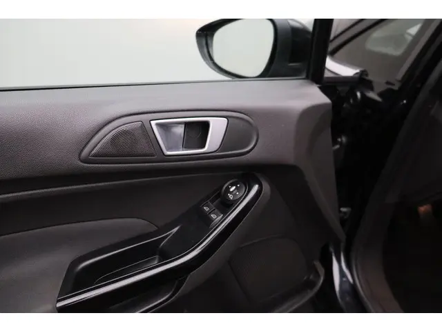 Ford Fiesta 1.0 EcoBoost Titanium 2014 Benzine 18