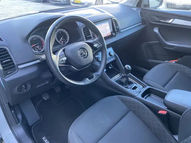 Škoda Karoq 1.0 TSI Business Edition 2021 Benzine 12