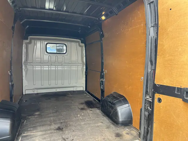 Fiat Ducato 35 2.3 MultiJet L2 H2 Automaat 9 2021 Diesel 19