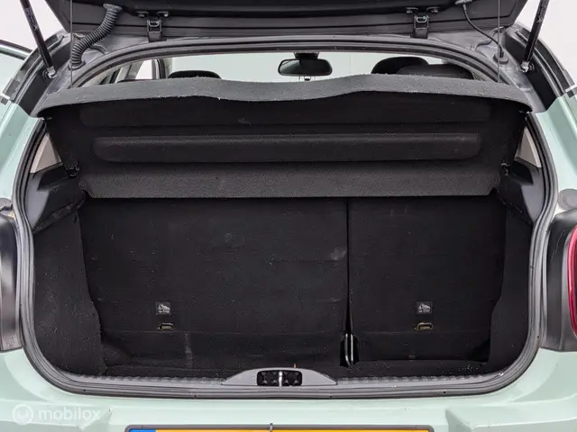 Citroën C3 1.2 PureTech Shine/ trekhhaak 2017 Benzine 9