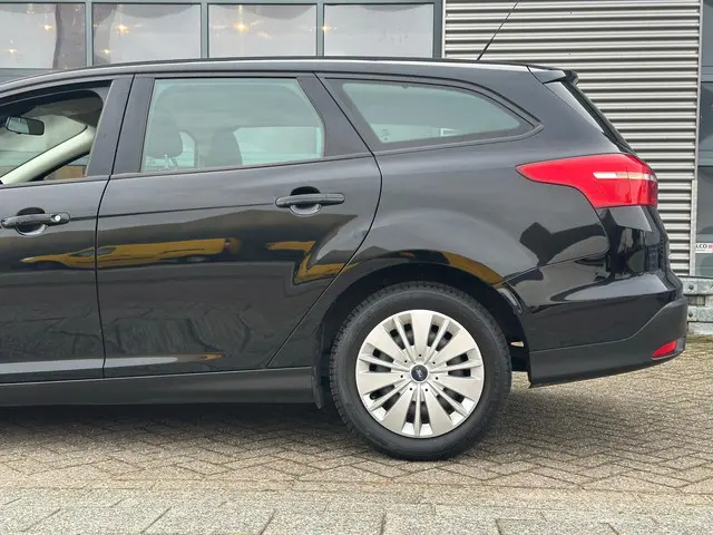 Ford Focus Wagon 1.0 Trend | Airco | APK | NAP 2017 Benzine 21
