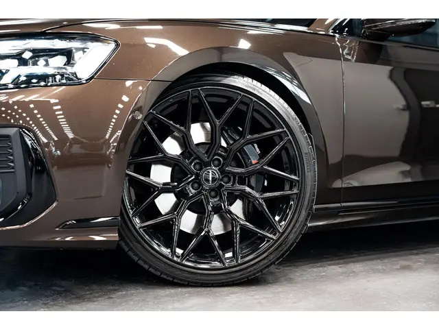 Audi A8 4.0 TFSI S8 Quattro 2024 Benzine 30