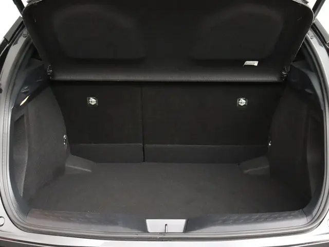 Toyota C-HR 1.8 Hybrid Active 2021 Hybride Benzine 8