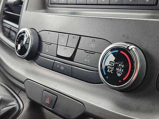 Ford Transit Custom 2.0 2019 Diesel 10