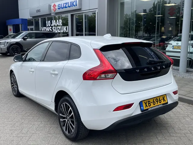 Volvo V40 1.5 T2 Polar+ 2018 Benzine 7
