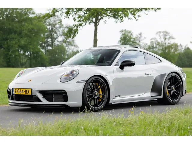 Porsche 911 3.0 Carrera GTS 2022 Benzine 31