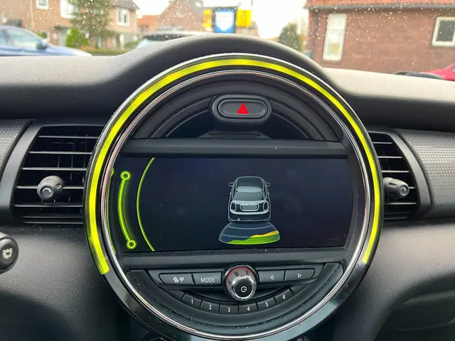 MINI Cooper Mini 1.5 Business 2015 Benzine 20