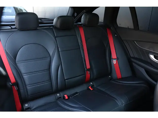 Mercedes-Benz C-Klasse Estate AMG 63 2018 Benzine 19