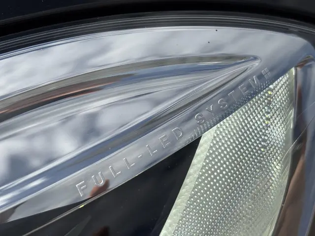 Volvo V40 1.5 T3 Nordic+ 2017 Benzine 26