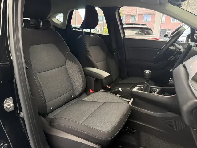 Renault Captur 1.0 TCe 90 evolution 2023 Benzine 18