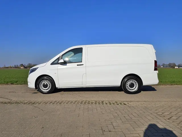 Mercedes-Benz Vito 116 CDI L2 H1 2024 Diesel 2