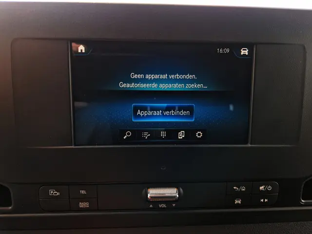 Mercedes-Benz Sprinter 211 1.9 CDI L2 H2 2022 Diesel 29