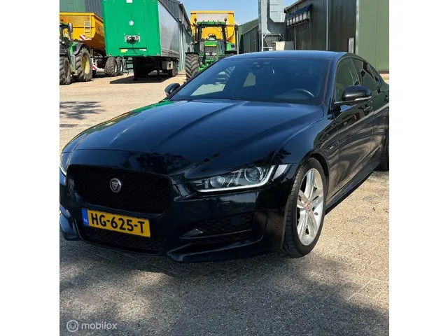 Jaguar XE 2.0 D Portfolio 2015 Diesel 4