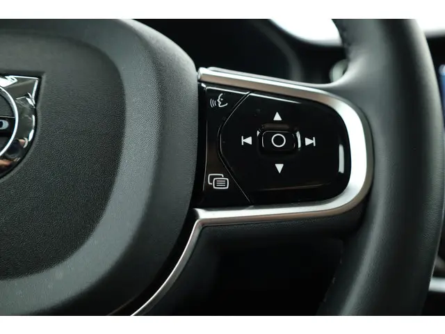 Volvo V60 T6 Recharge Plus Bright 2024 Hybride Benzine 13