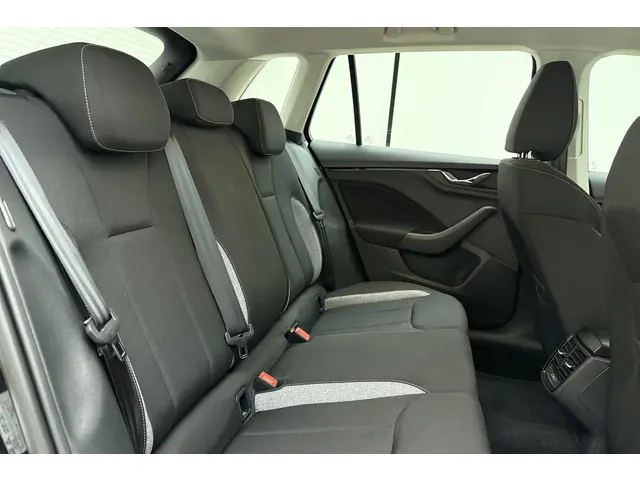 Škoda Kamiq 1.0 TSI Selection 2024 Benzine 14