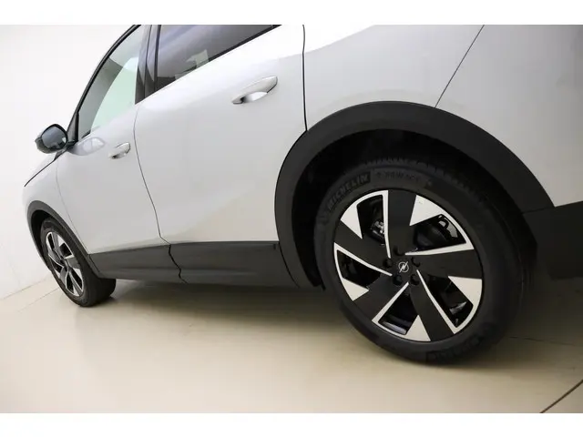 Opel Grandland 1.2 Turbo Hybrid GS 2025 Hybride Benzine 16
