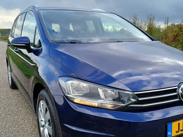 Volkswagen Touran 1.5 TSI Highline 7-Pers. 2020 Benzine 25