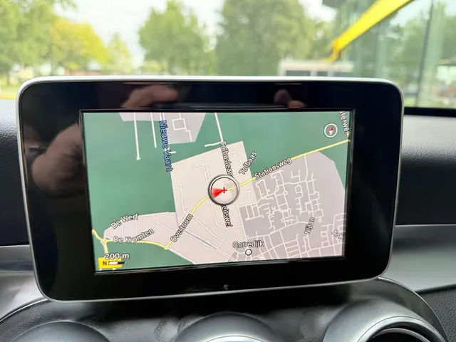 Mercedes-Benz C-Klasse 180 Premium Plus 2017 Benzine 10