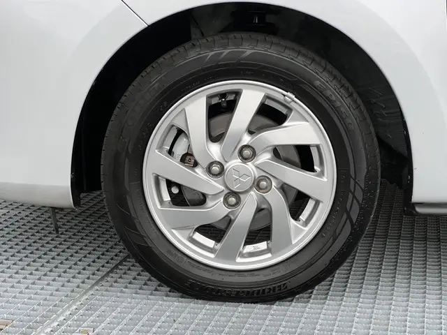 Mitsubishi Space Star 1.2 Dynamic 2024 Benzine 2