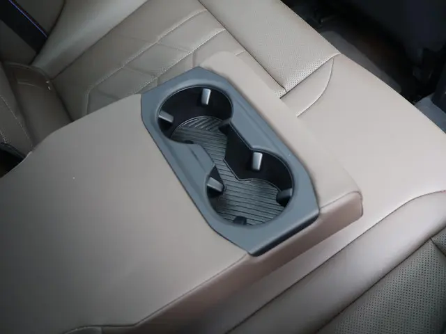 BMW i5 Touring 2024 Elektrisch 14
