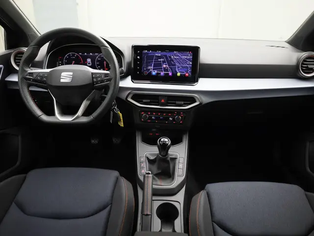SEAT Ibiza 1.0TSI/110PK FR 2024 Benzine 4