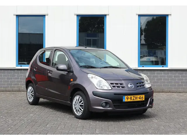 Nissan Pixo 1.0 Look Airco zeer weinig KM 2012 Benzine