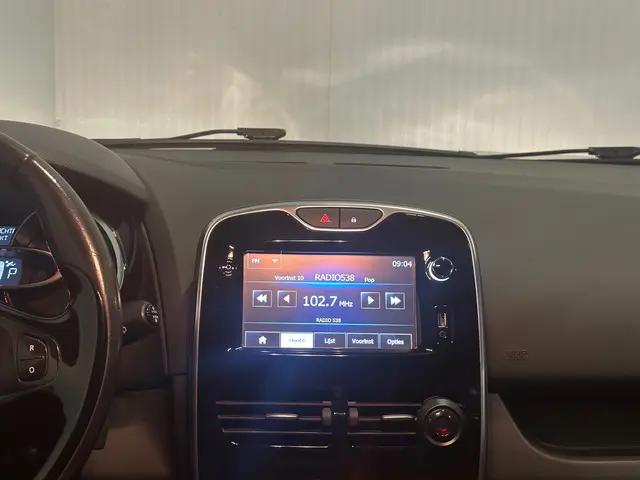 Renault Clio 1.2 Expression 2015 Benzine 19