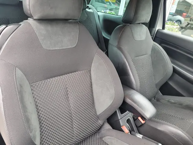 DS DS 3 1.2 PureTech So Chic 2015 Benzine 28