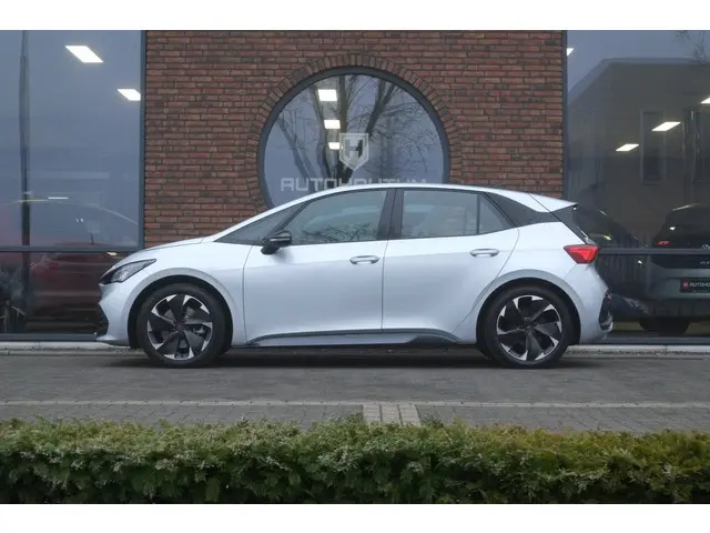CUPRA Born Adrenaline 82 kWh 2023 Elektrisch 5