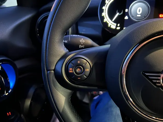 MINI Cooper Mini 1.5 Business Edition 2021 Benzine 11