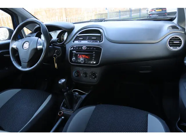 Fiat Punto EVO 0.9 TWINAIR EASY 5-DEURS 2012 Benzine 3