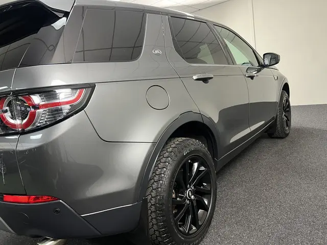 Land Rover Discovery Sport 2.0 TD4 SE 2018 Diesel 43