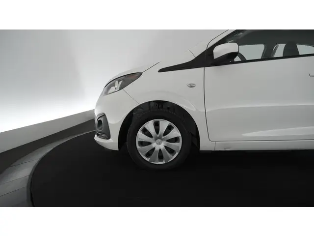 Peugeot 108 1.0 e-VTi Active 2020 Benzine 13