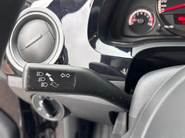 Volkswagen up! 1.0 move up! BlueM. 2015 Benzine 20