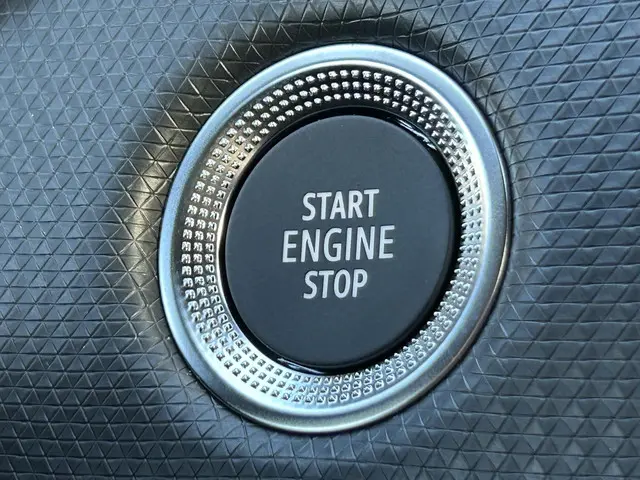 Mitsubishi Colt 1.0T MT First Edition 2025 Benzine 30