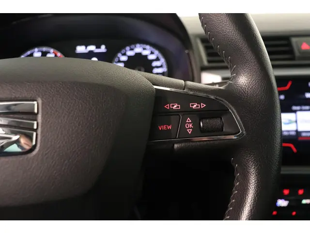 SEAT Arona 1.0 TSI Style Business Intense 2019 Benzine 23