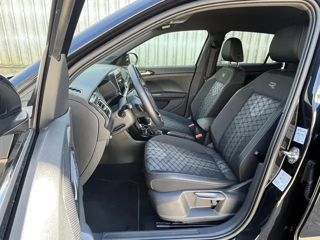 Volkswagen T-Cross 1.0 TSI R-Line Business 2024 Benzine 14