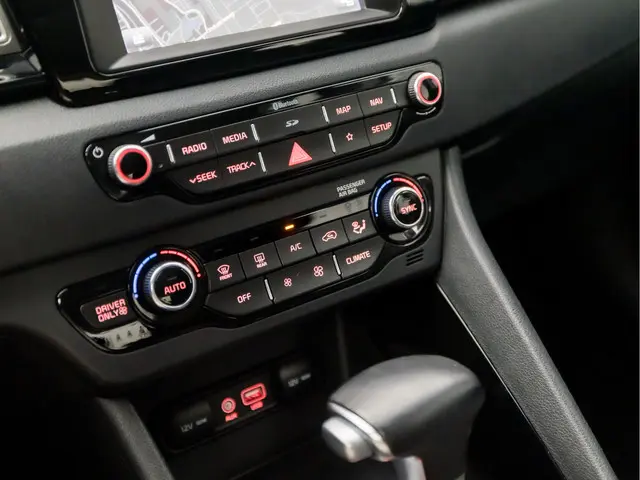 Kia Niro 1.6 GDi Hybrid Sport 2018 Hybride Benzine 9