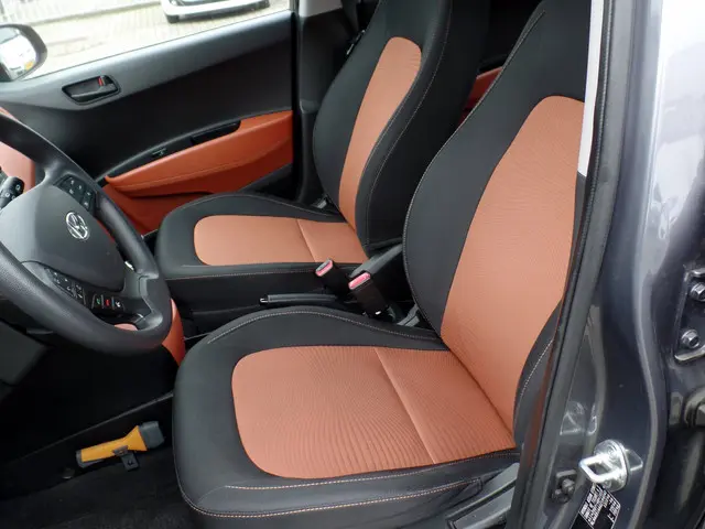 Hyundai i10 1.0i i-Motion Comfort Plus 2016 Benzine 11