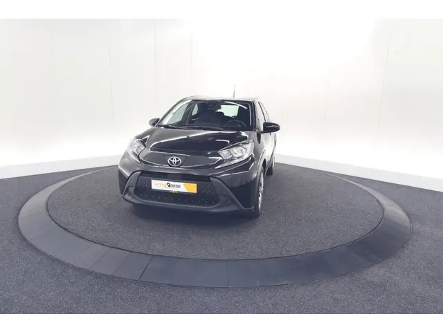 Toyota Aygo X 1.0 VVT-i MT Play 2023 Benzine 61