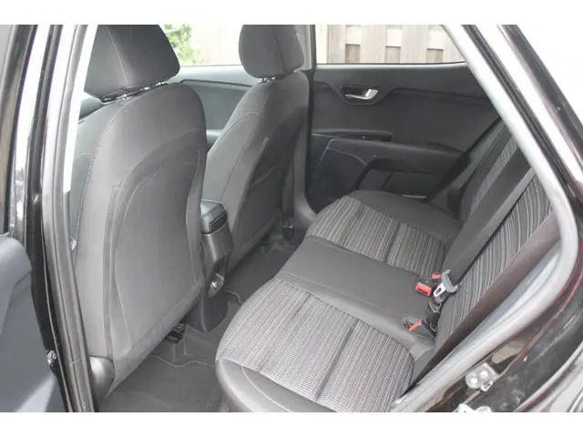 Kia Stonic 1.0 T-GDi MHEV Dynamic+Line 2023 Benzine 11