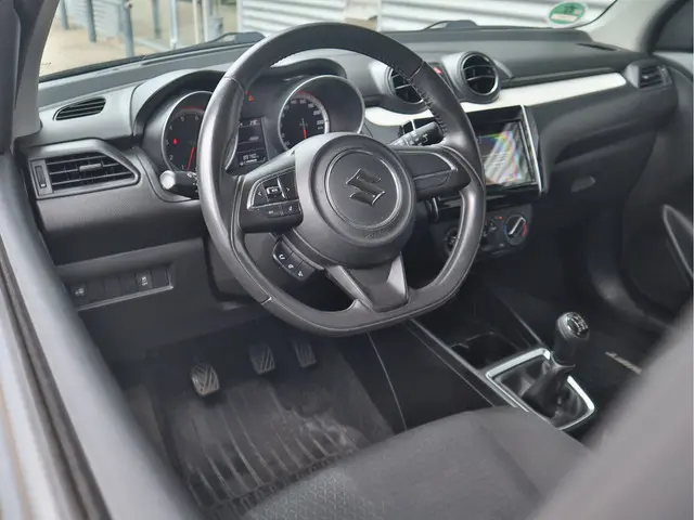 Suzuki Swift 1.2 Select 2017 Benzine 2