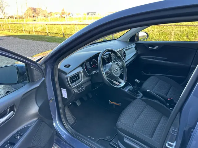 Kia Rio 1.0 TGDI ComfortPlusLine Navigator 2017 Benzine 12