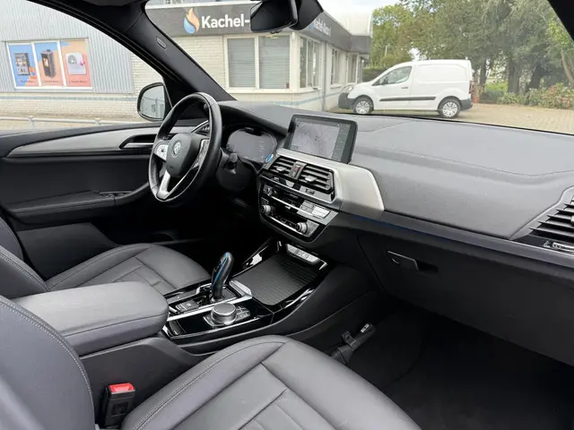 BMW iX3 Executive 80 kWh 2021 Elektrisch 14