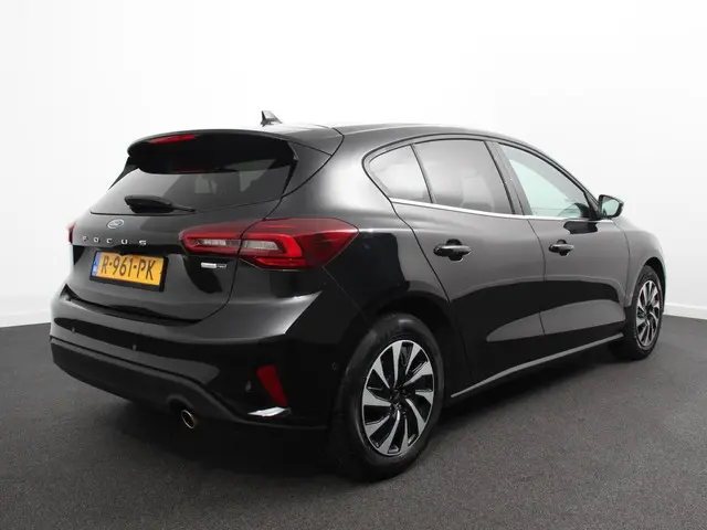 Ford Focus 1.0 EcoBoost 125pk Titanium Style 2022 Benzine 7