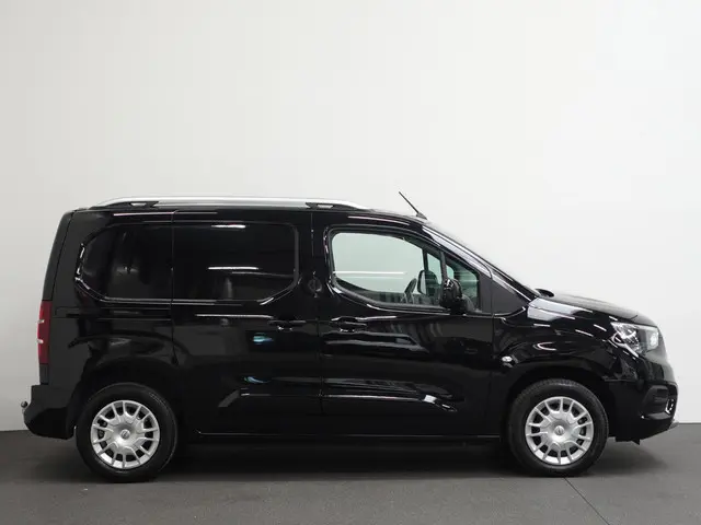 Opel Combo 1.5D L1H1 Edition 2021 Diesel 3