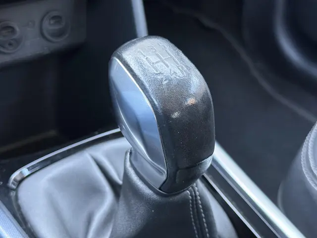 Peugeot 2008 1.6 VTi Première 2014 Benzine 21